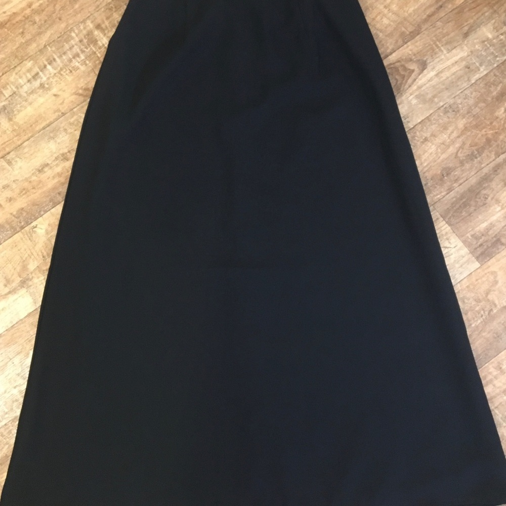 Impressions Lifestyle Black Skirt size Medium